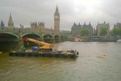 LOC lights the way for new James Bond film “Spectre”