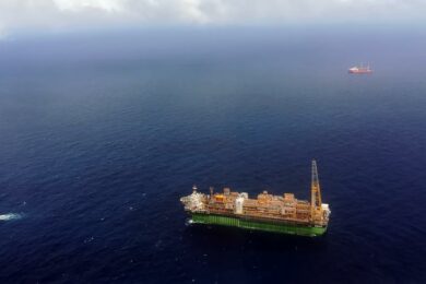 AqualisBraemar completes Egina station keeping job