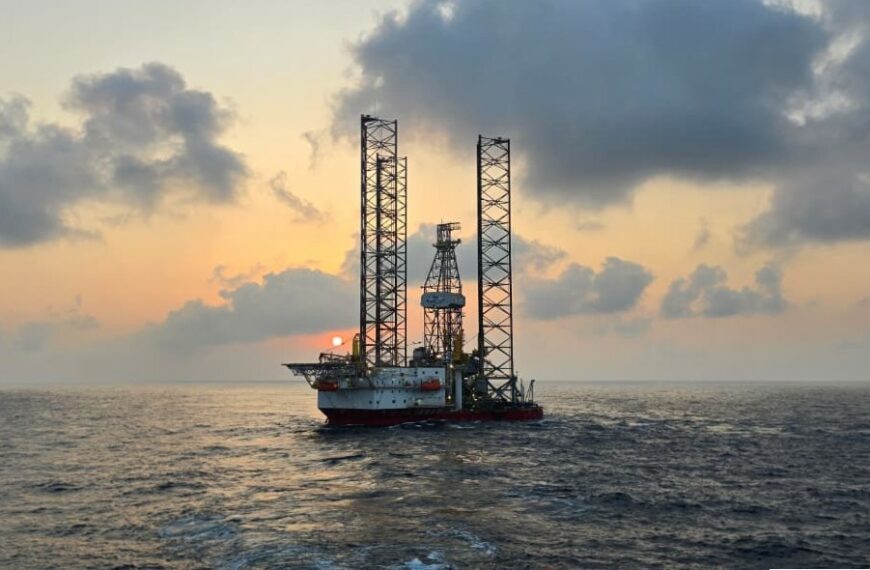 ONGC monsoon-readies offshore rig fleet